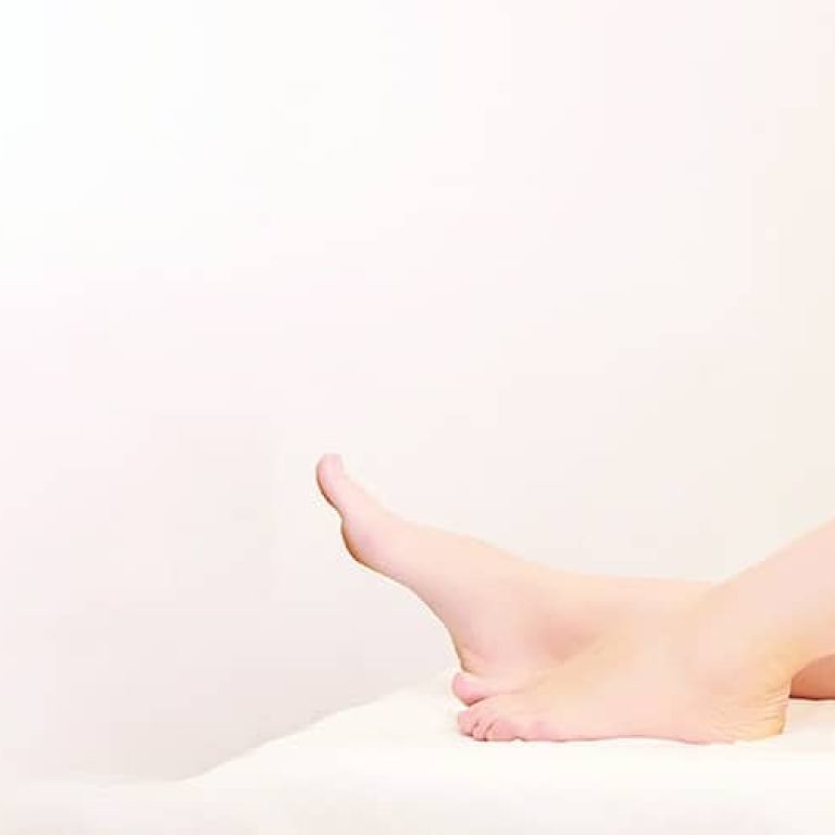 Leg Laser Surgery Hero BG